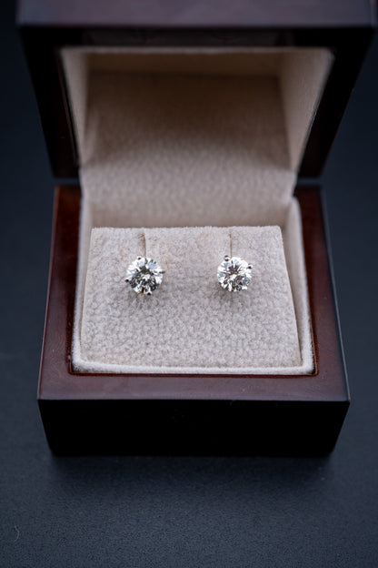 White Gold Natural Diamond Stud Earrings – 1.00 CTW