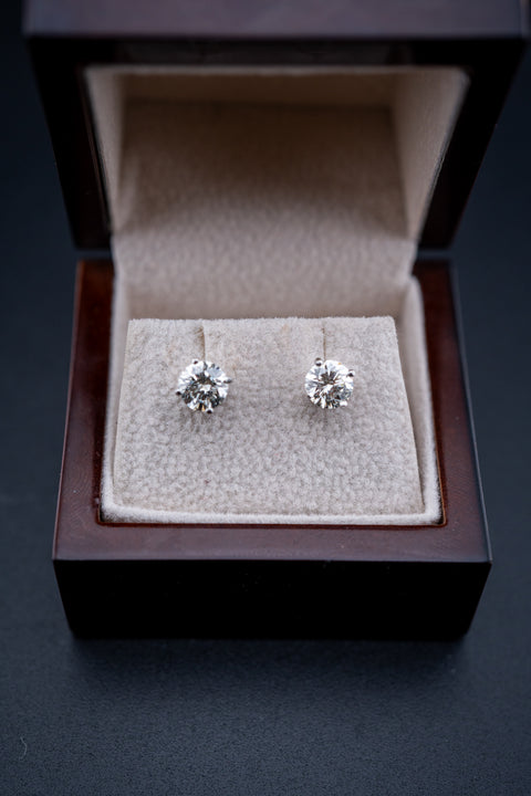 White Gold Natural Diamond Stud Earrings – 1.00 CTW