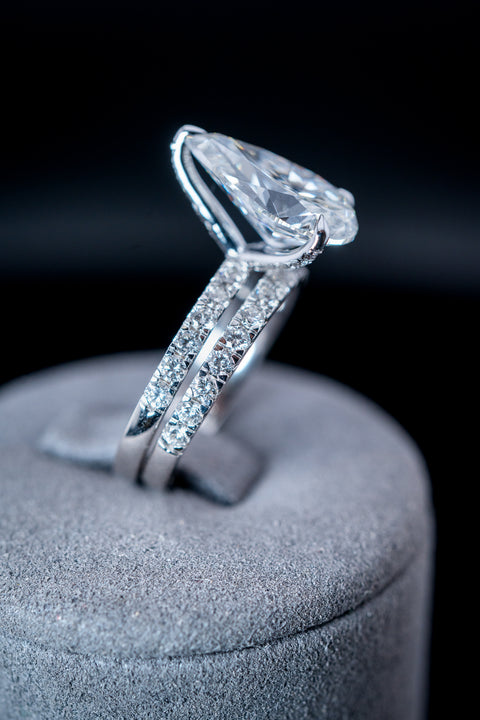 14K White Gold Lab Diamond Pear Engagement Ring & Wedding Band Set – 4.91 CTW – Size 7