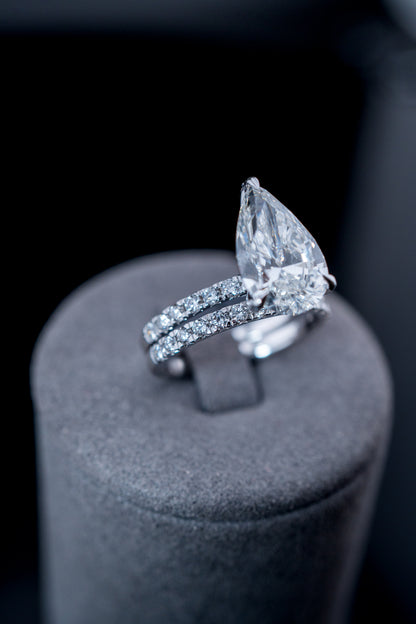 14K White Gold Lab Diamond Pear Engagement Ring & Wedding Band Set – 4.91 CTW – Size 7