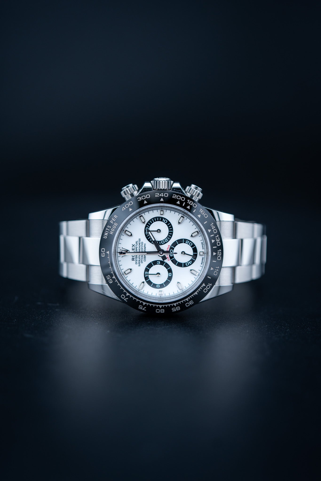 2022 Rolex Cosmograph Daytona – Ref. 116500LN – White Dial – Like New, Complete Set