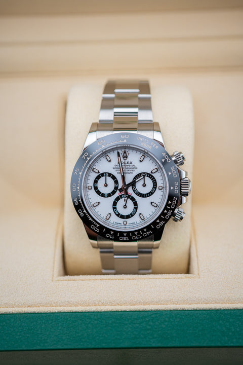 2022 Rolex Cosmograph Daytona – Ref. 116500LN – White Dial – Like New, Complete Set