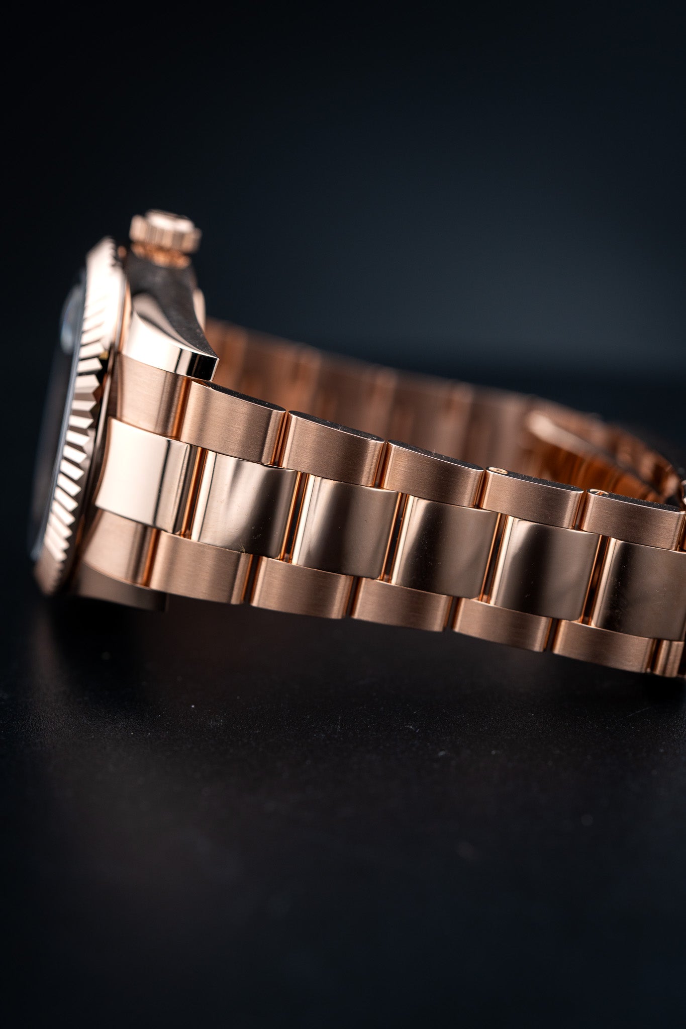 2025 Rolex Sky-Dweller – Ref. 336935 – Rose Gold – Blue Dial – Oyster Bracelet – Like New Complete Set