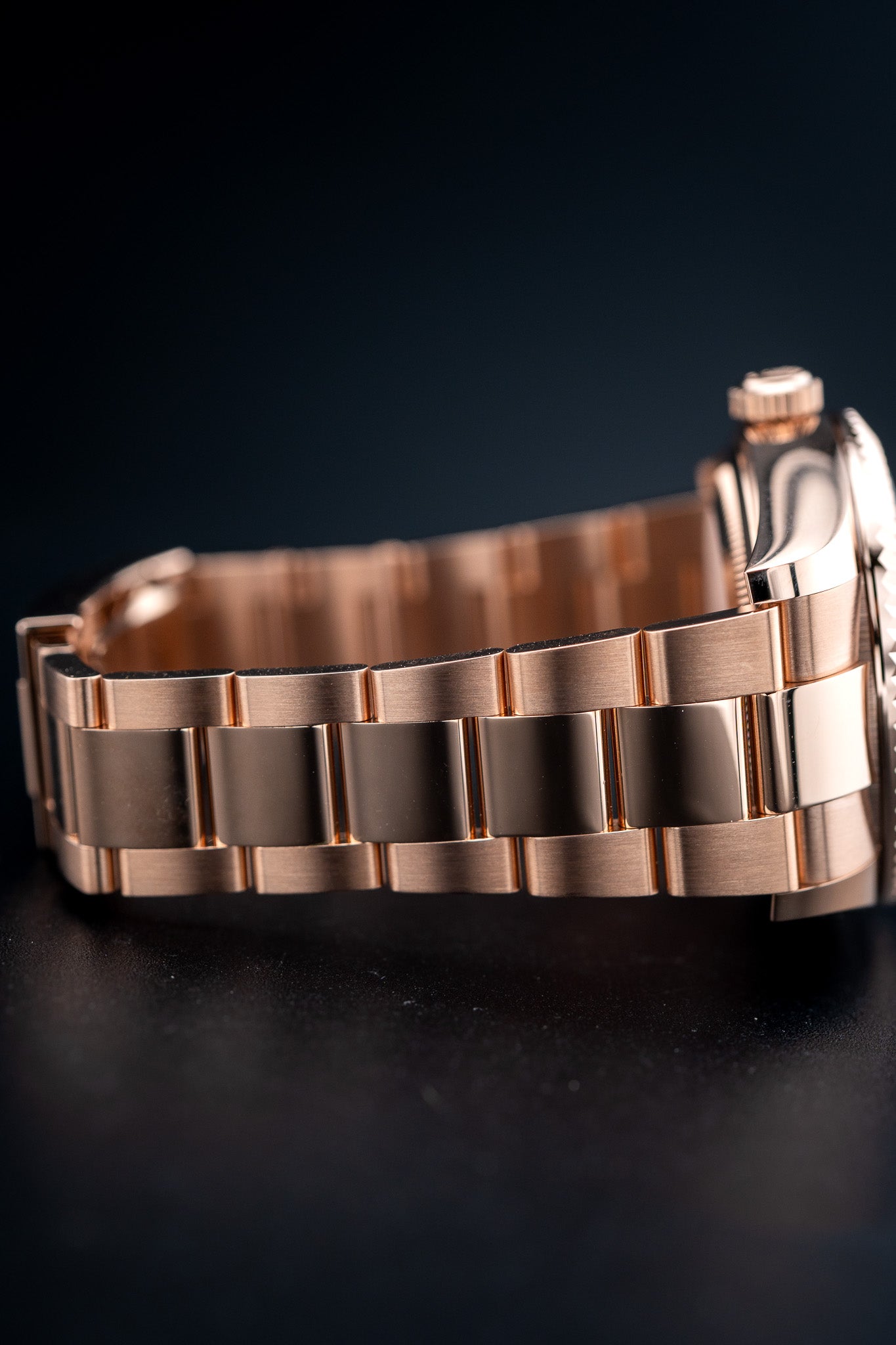 2025 Rolex Sky-Dweller – Ref. 336935 – Rose Gold – Blue Dial – Oyster Bracelet – Like New Complete Set