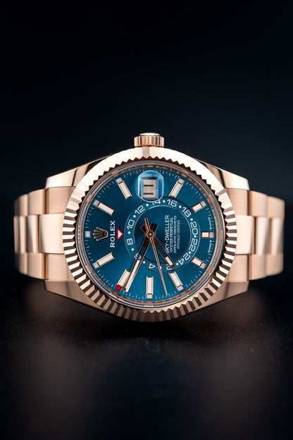 2025 Rolex Sky-Dweller – Ref. 336935 – Rose Gold – Blue Dial – Oyster Bracelet – Like New Complete Set