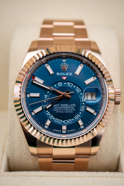 2025 Rolex Sky-Dweller – Ref. 336935 – Rose Gold – Blue Dial – Oyster Bracelet – Like New Complete Set