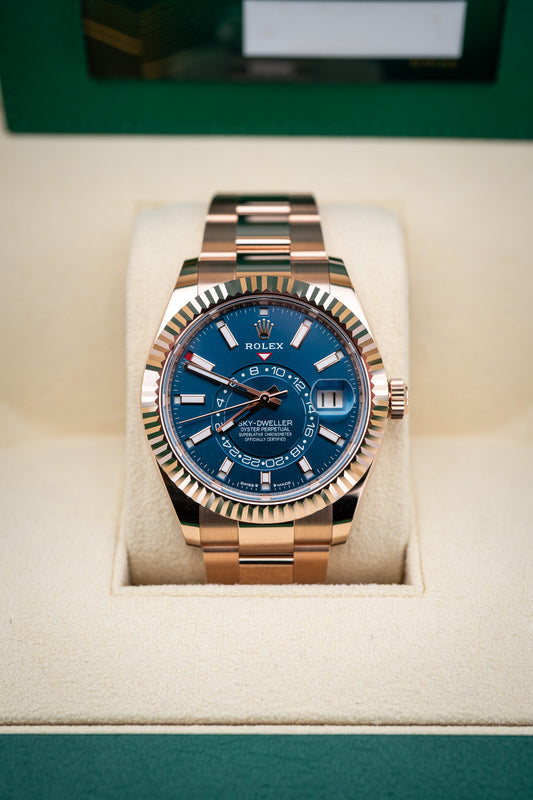 2025 Rolex Sky-Dweller – Ref. 336935 – Rose Gold – Blue Dial – Oyster Bracelet – Like New Complete Set