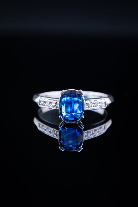 14K White Gold Blue Sapphire Center Stone & Diamond Ring Size 6.75