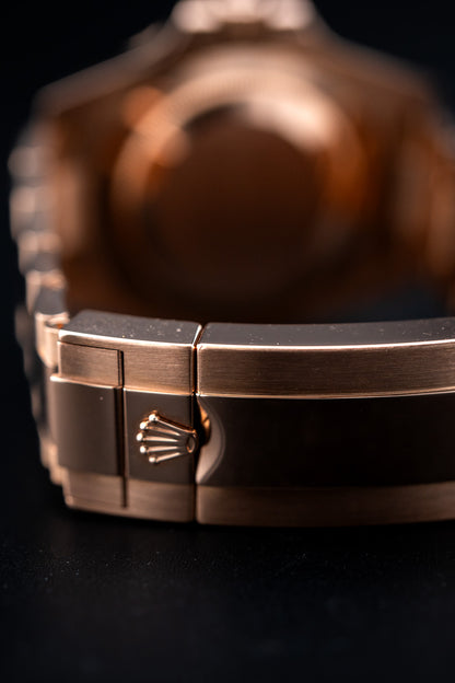 2024 Rolex GMT-Master II “Rootbeer” – Full Everose Gold – Ref. 126715CHNR – Like New Complete Set