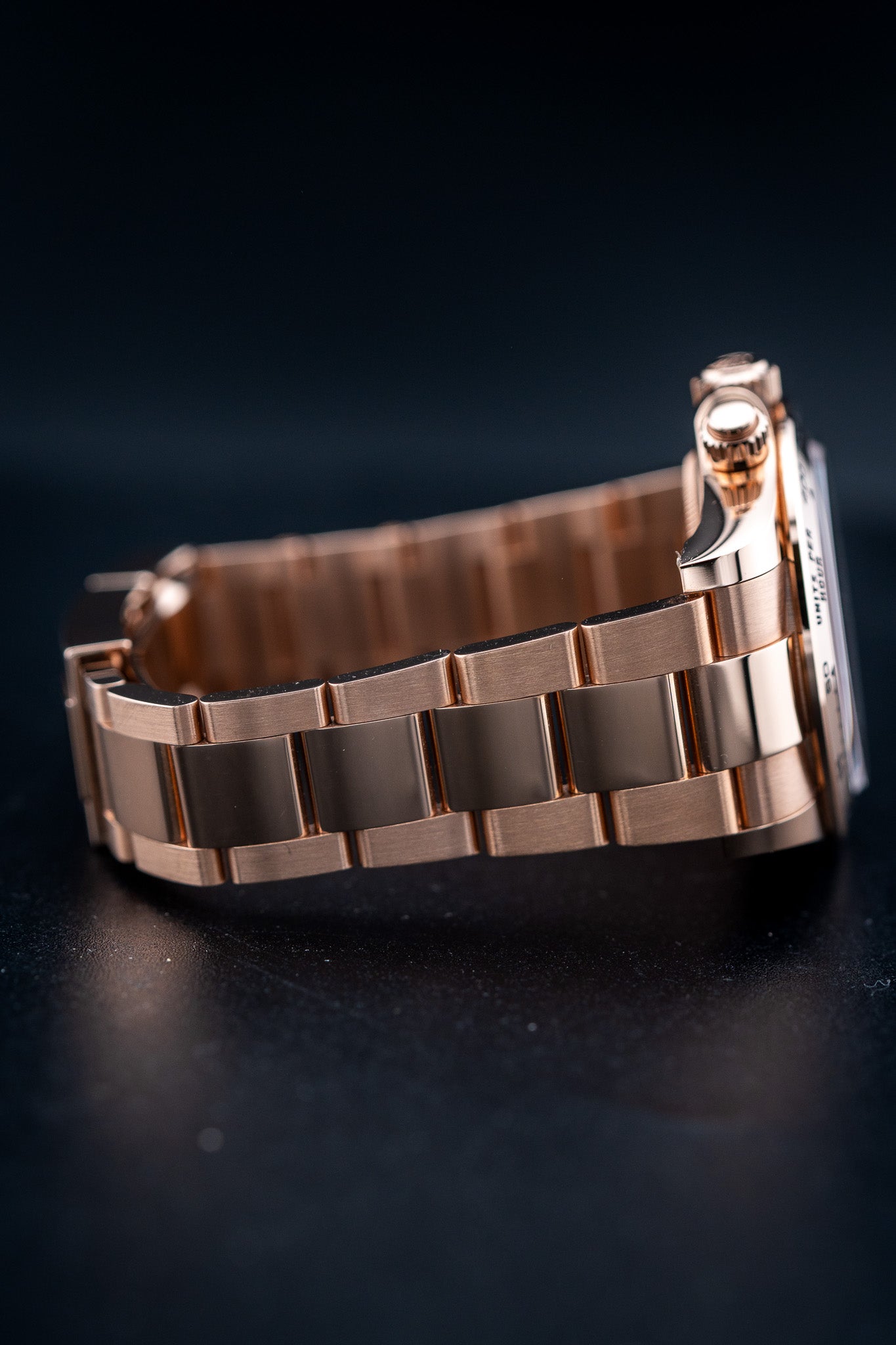 2025 Rolex Daytona 126505 – Everose Gold – Sundust Dial – Full Set – Like New