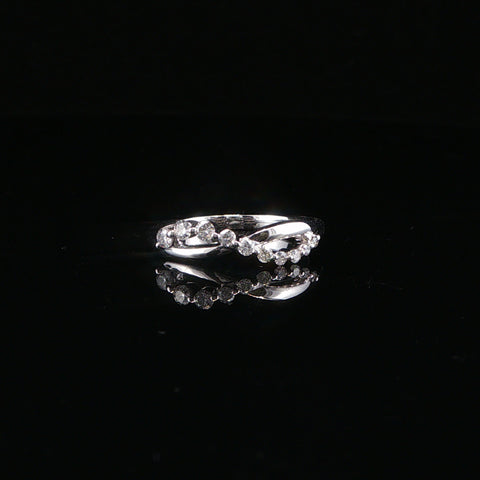 10K White Gold Natural Diamond Swirl Ring | Size 7