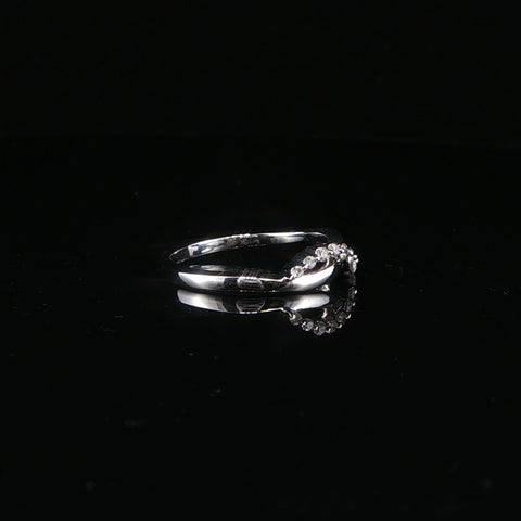 10K White Gold Natural Diamond Swirl Ring | Size 7