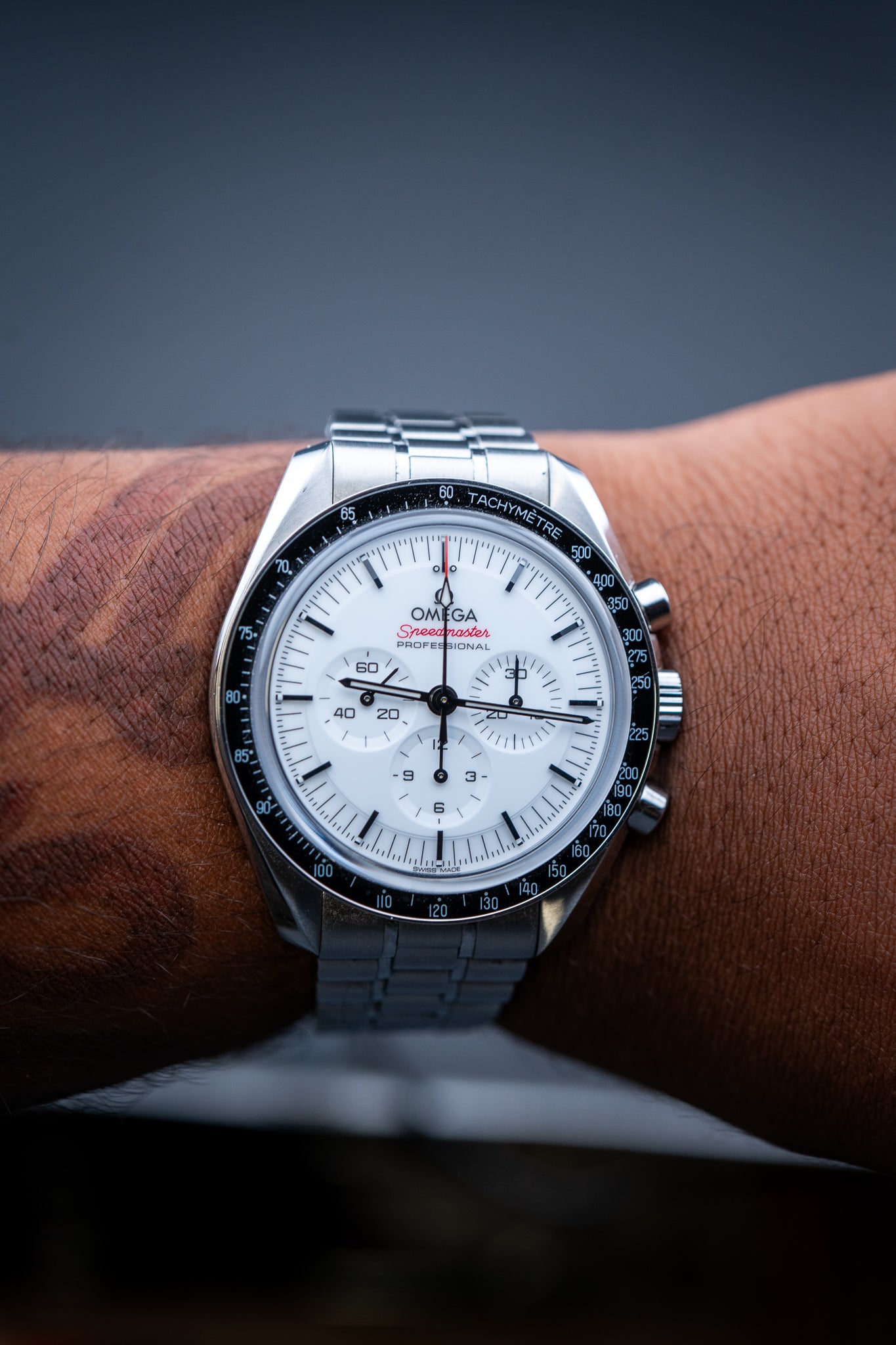 2024 Omega Speedmaster – White Dial – Ref. 310.30.42.50.04.001 – Pre-Owned Complete Set