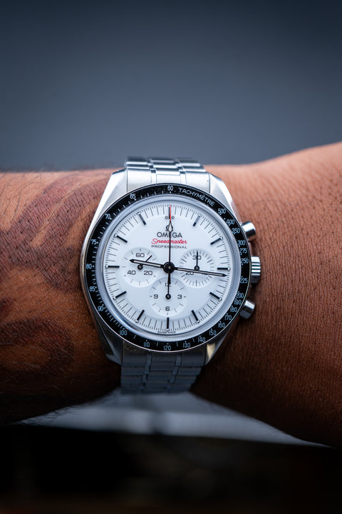2024 Omega Speedmaster – White Dial – Ref. 310.30.42.50.04.001 – Pre-Owned Complete Set