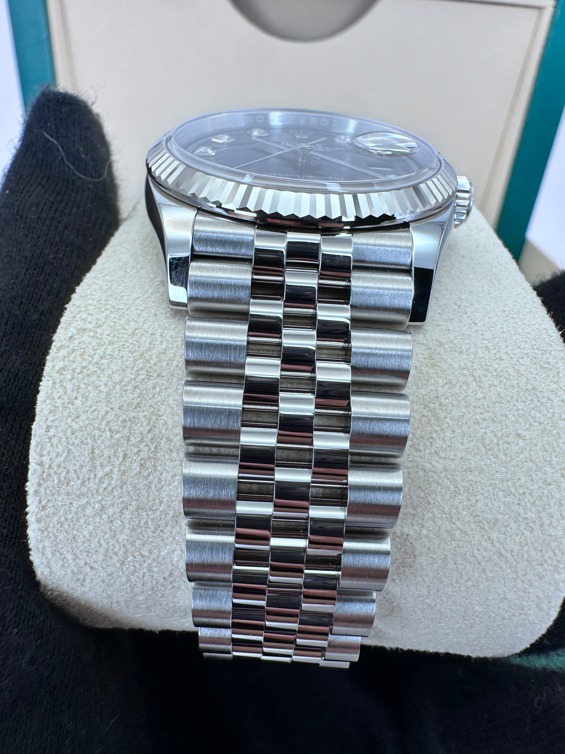 Rolex Datejust 36 Ref. 126234 - Bright Black Diamond Dial with Jubilee Bracel image 6