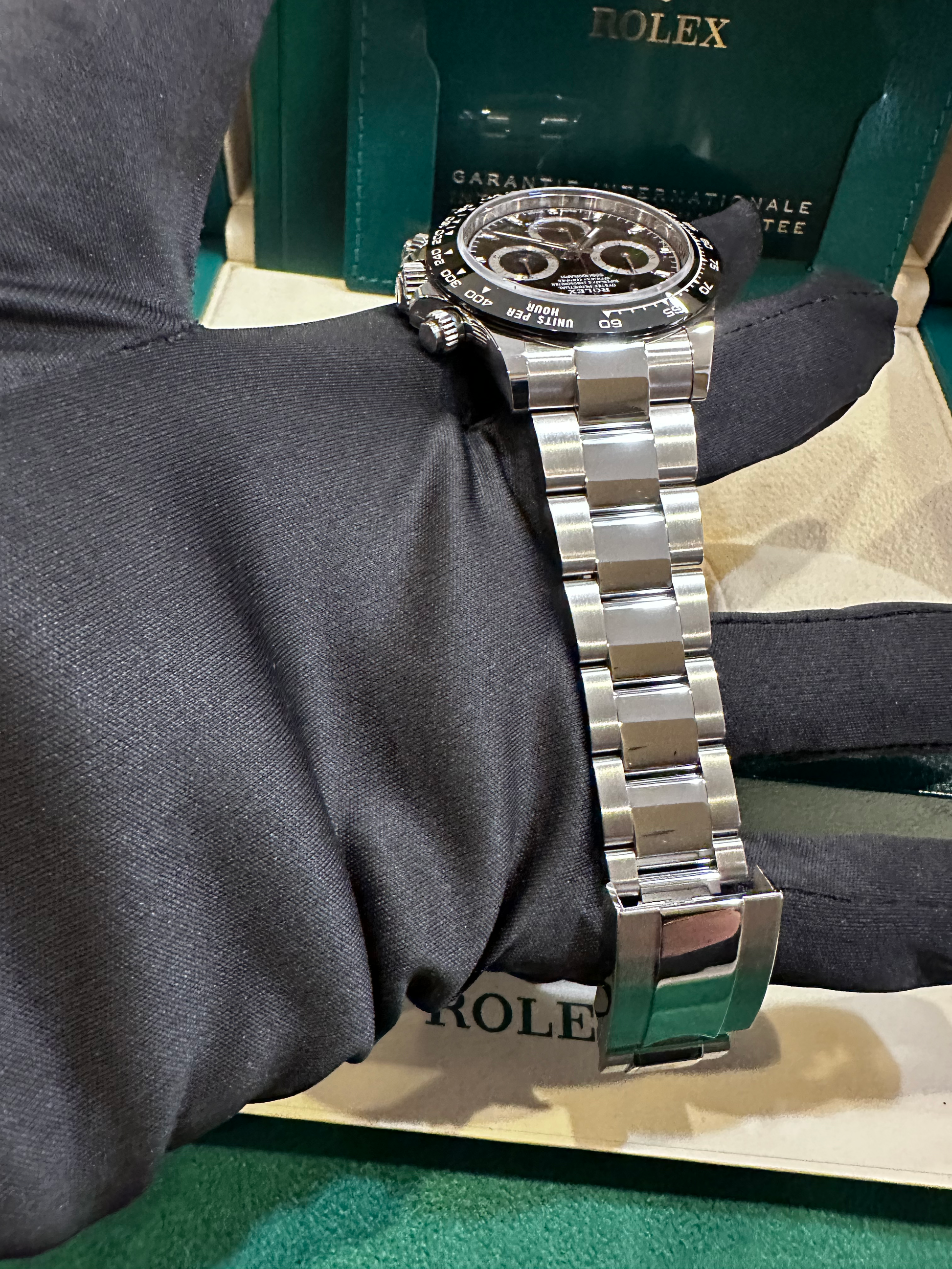 Like New 2022 Black Ceramic Daytona Oyster  116500LN-001 image 4