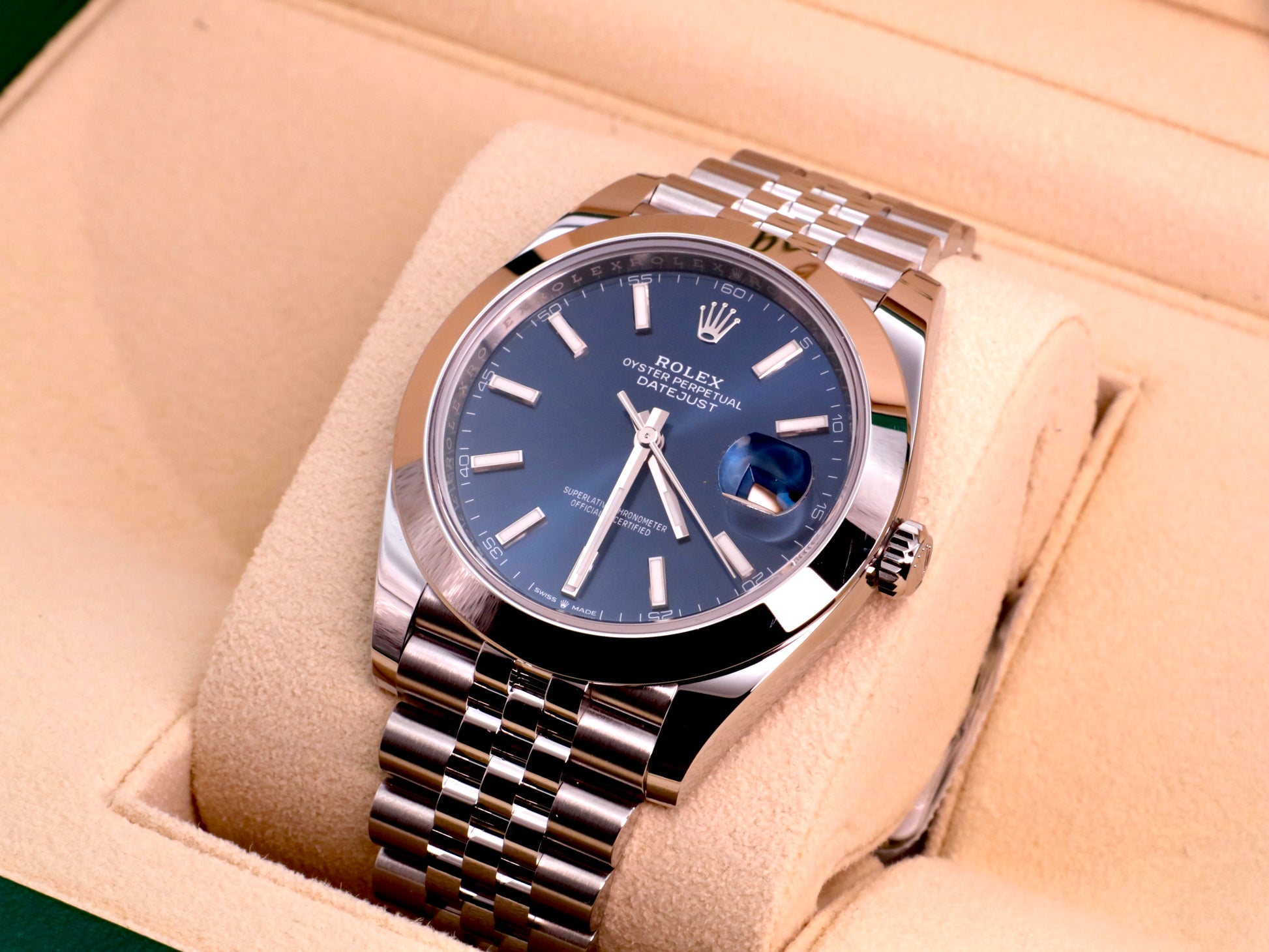 2024 Rolex Datejust 41 Ref. 126300 - Blue Dial, Smooth Bezel, Jubilee Bracelet image 5