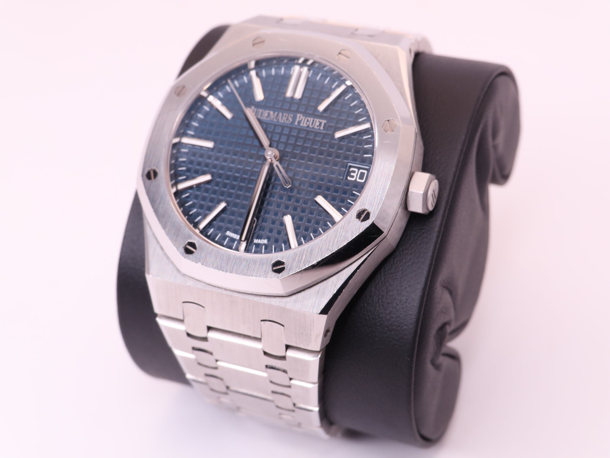 Audemars Piguet Royal Oak 50th Anniversary 15510ST - Mint, Unpolished, Complete image 3