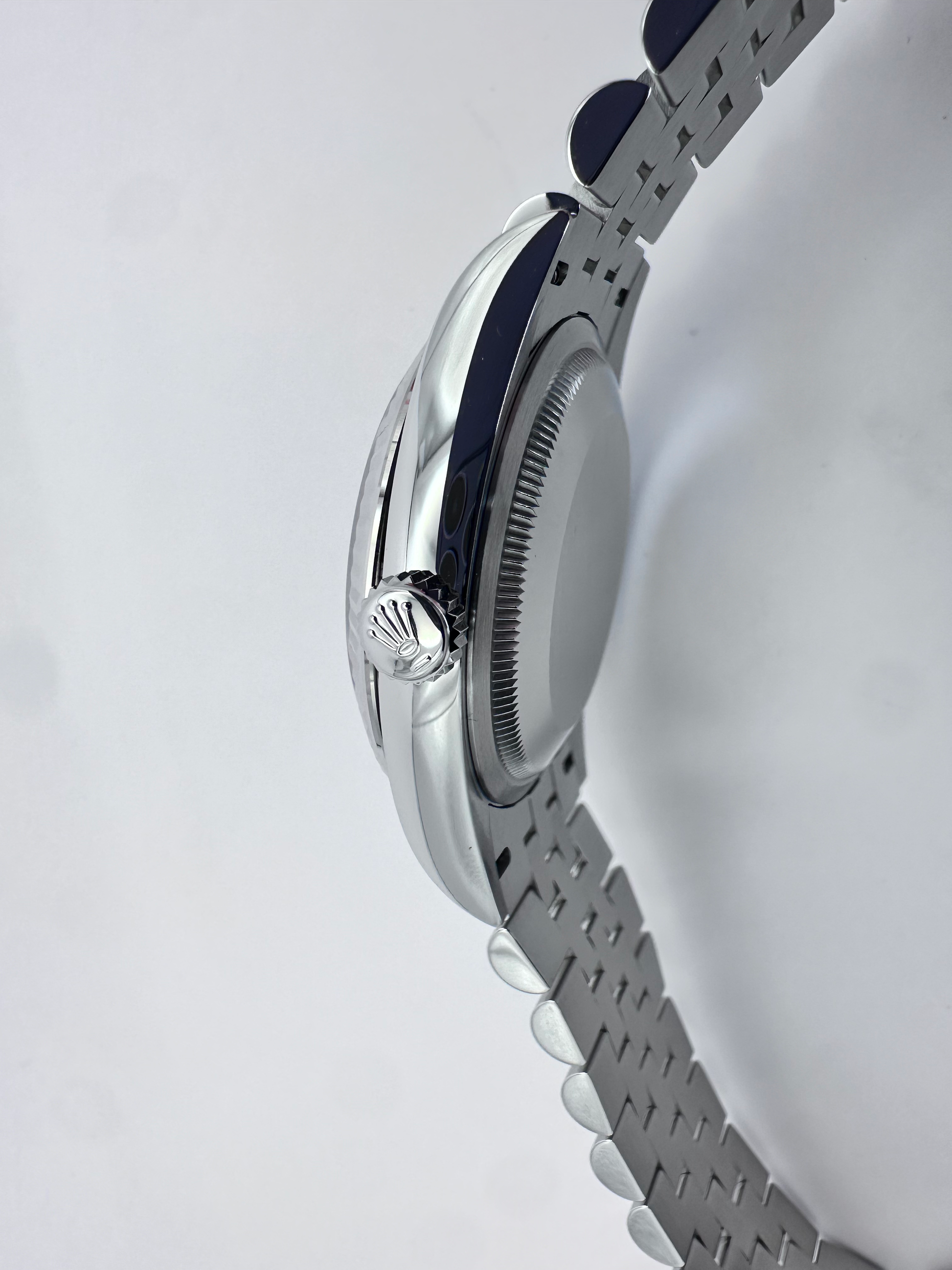 Rolex Datejust 36 Ref. 126234 - Bright Black Diamond Dial with Jubilee Bracel image 8