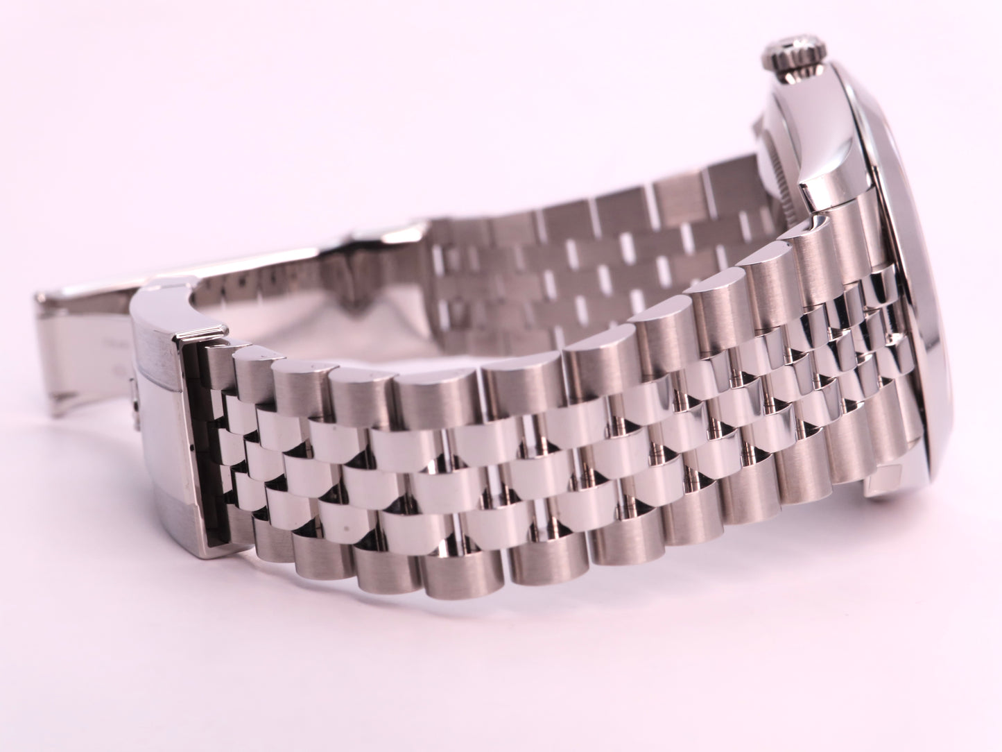 2024 Rolex Datejust 41 Ref. 126300 - Blue Dial, Smooth Bezel, Jubilee Bracelet image 8