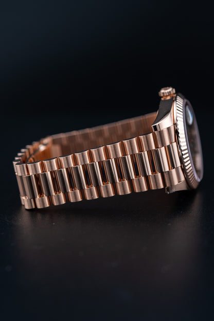 2025 Rolex Day-Date 40 Rose Gold Olive Green Dial – Ref. 228235 – Brand New Complete Set