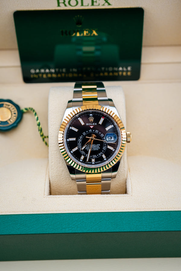 Rolex Sky-Dweller 336933 Black Dial 42mm Two-Tone Oyster Bracelet � Complete Set